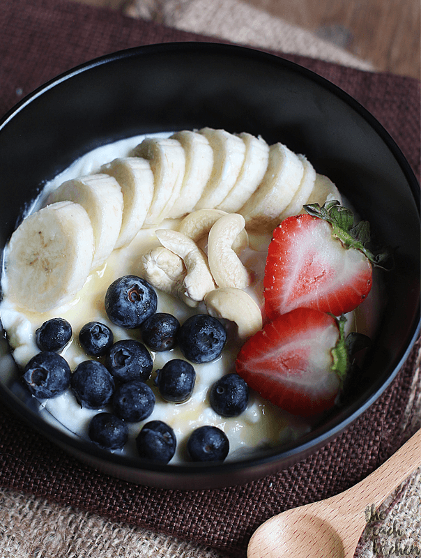 Greek-Yogurt-Breakfast-Bowl2