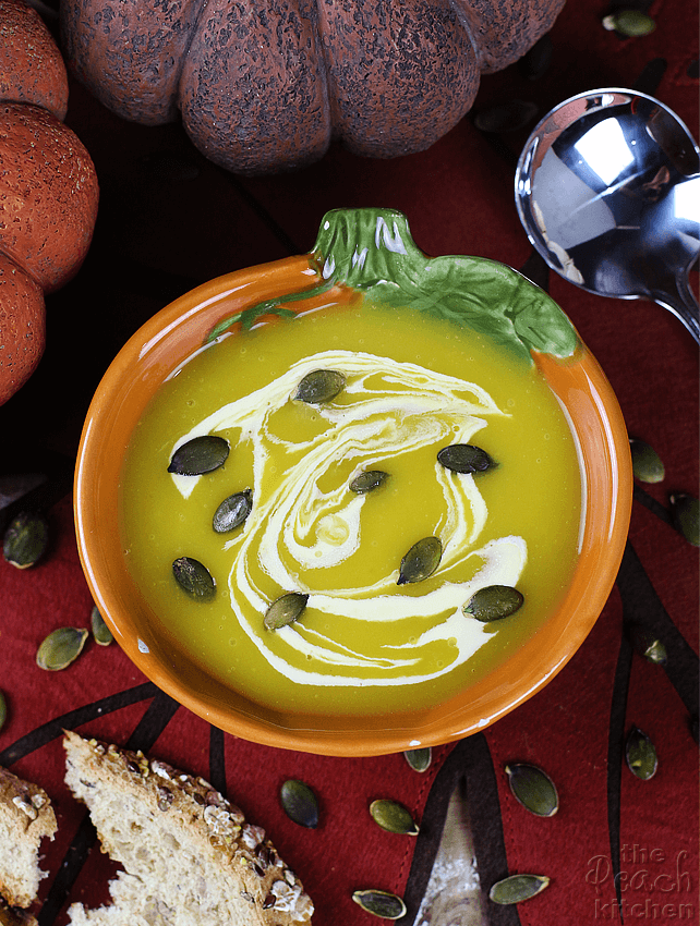 Roasted Butternut Squash and Garlic Soup