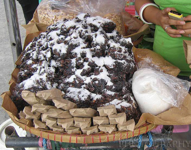 Divisoria, Sweetened Tamarind and Fried Anchovies