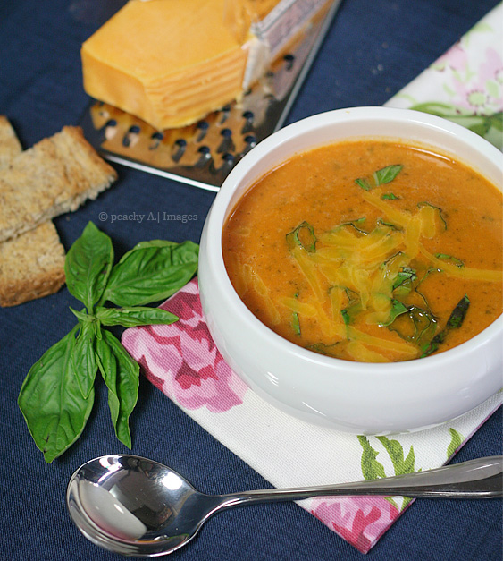 Tomato, Basil and Cheddar Soup | www.thepeachkitchen.com