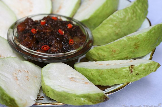 Crunchy Guava and Spicy Bagoong | www.thepeachkitchen.com