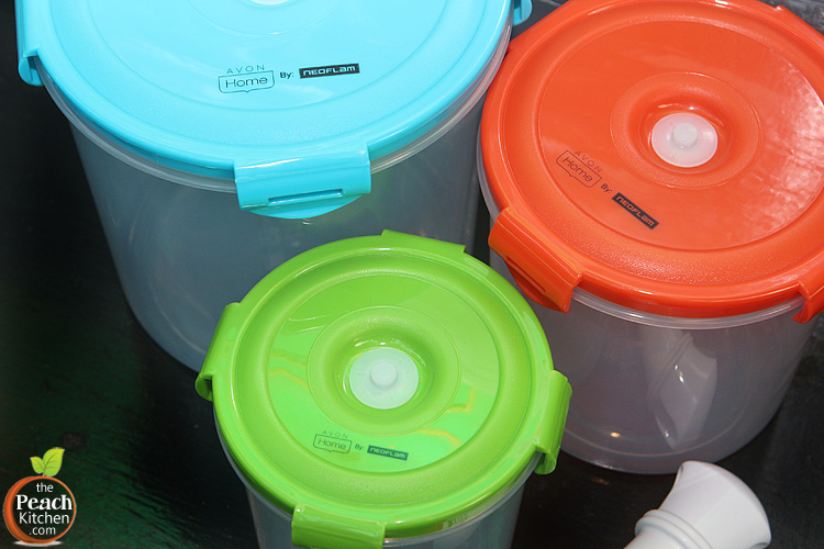 Avon Home by Neoflam Round Vacuum Storage Container