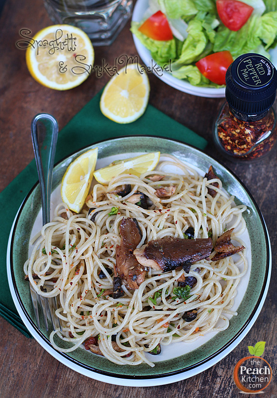 Smoked Mackerel Spaghetti | www.thepeachkitchen.com