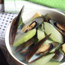Tinolang Tahong (Mussels in Ginger Soup)-image