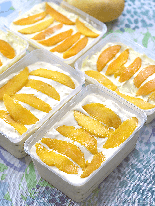 Mango Float (Mango Ice Box Cake)