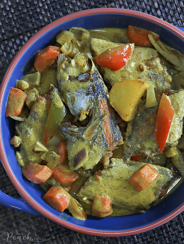 Fish Curry (Espada Fish) | www.thepeachkitchen.com