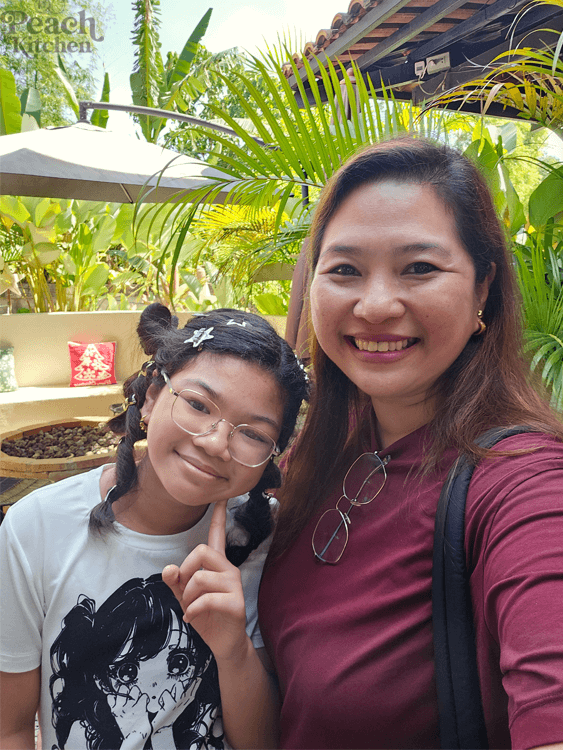 Piña Kitchen and Coffee